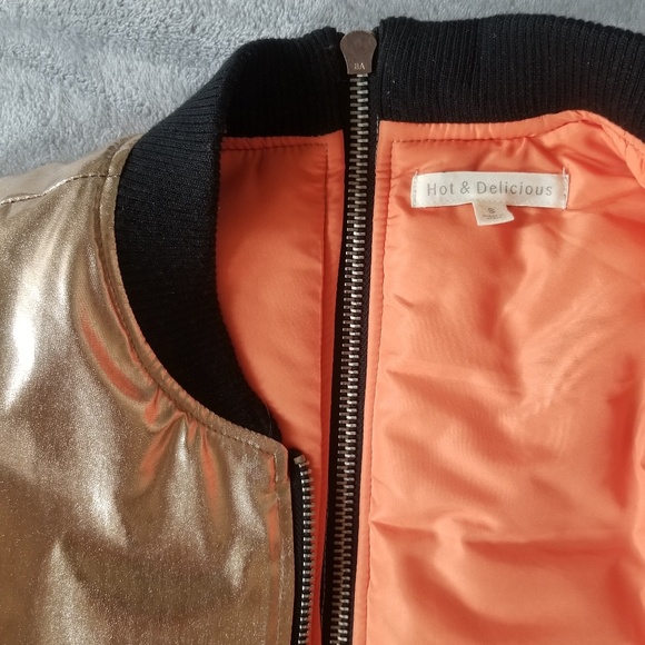 Hot&Delicious - Picture 3 of 4